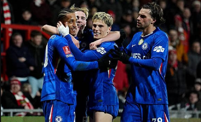 Chelsea bắn phá 21 lần vẫn trắng tay trước Newcastle