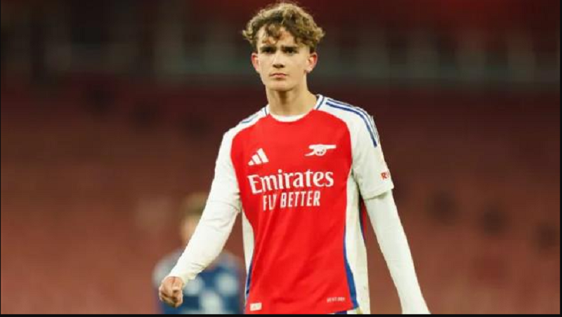 max-dowman-thap-hy-vong-moi-cho-arsenal-trong-cuoc-dua-premier-league